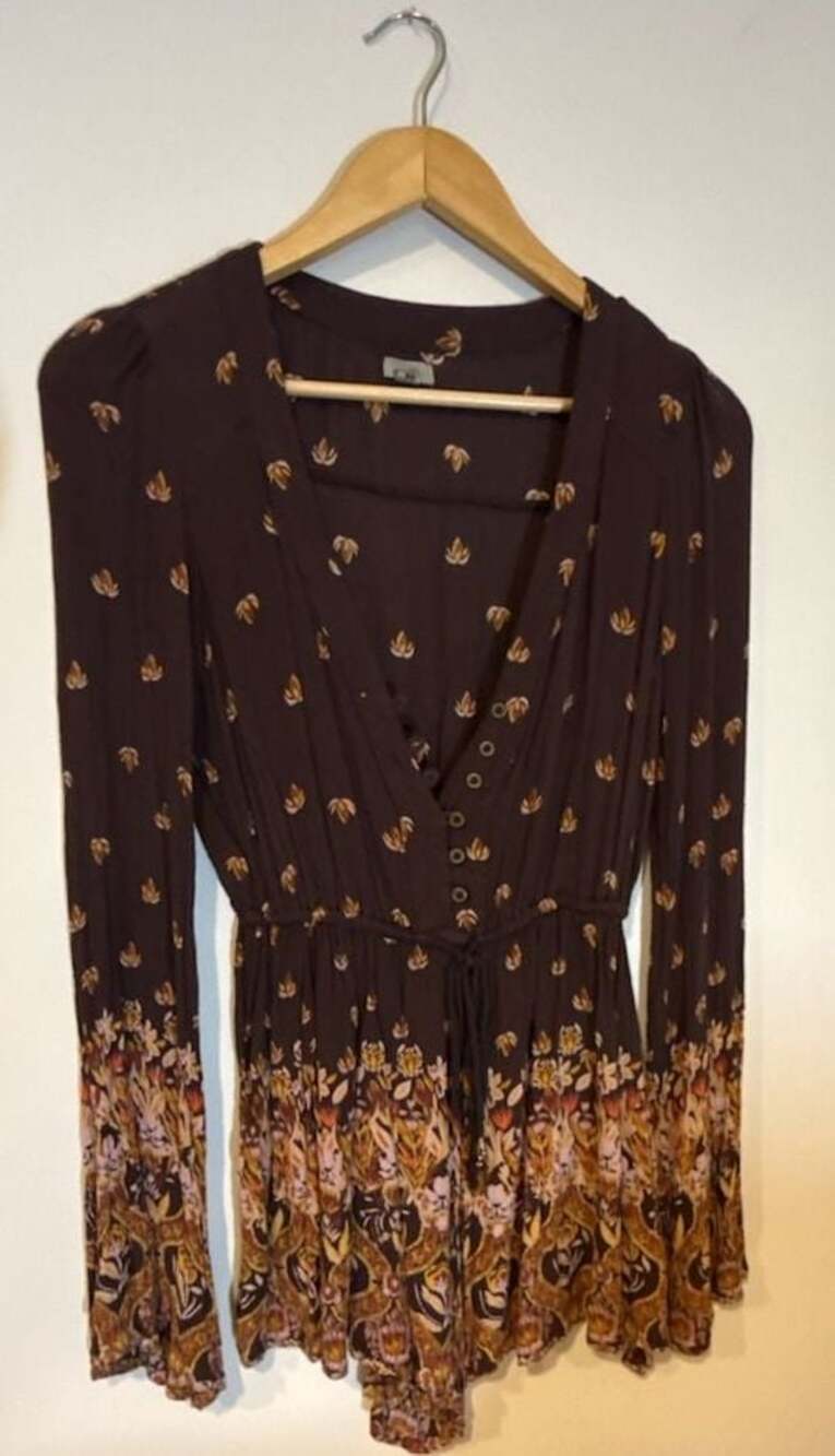 Ecote Urban Outfitters Helena Printed Long-Sleeve Button-Front Romper XS